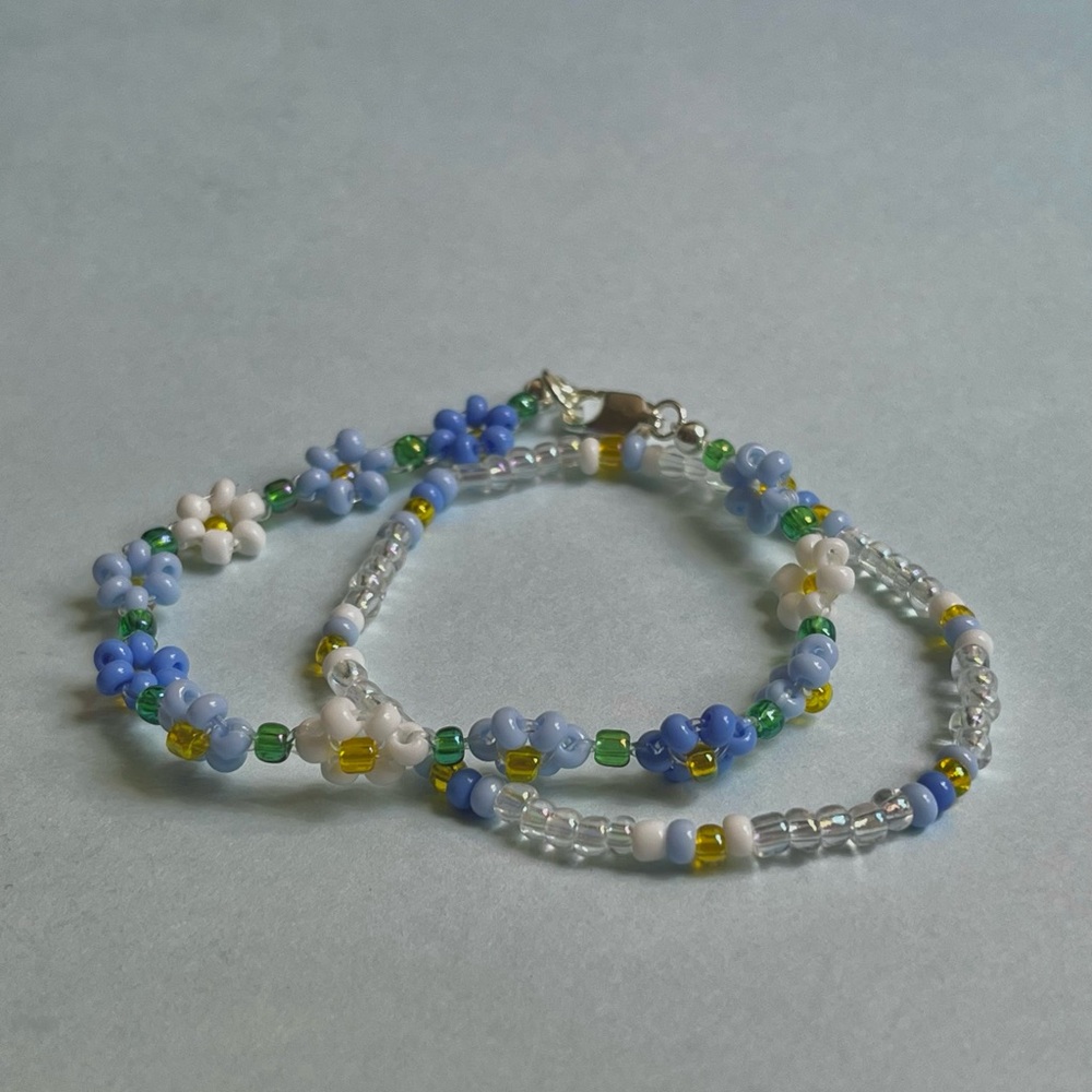 Floral Beaded Bracelet Set
